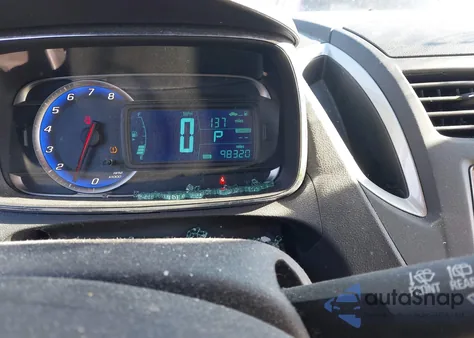 2015 Chevrolet Trax 1Ls z USA, uszkodzony, nr VIN KL7CJKSB5FB078756